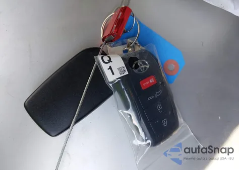 2025 Toyota Sequoia Sr5 from USA, damaged, VIN 7SVAAABA0SX062429